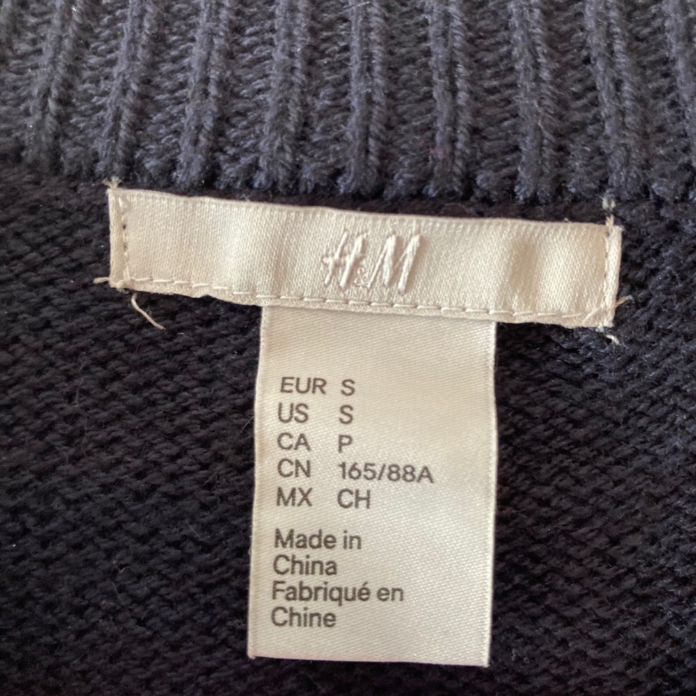H&M Navy Cable Knit Sweater - Picture 4 of 4